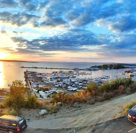 Villa Victoria - A Luxury Appartment With Icredible Seaview Созополь Экстерьер фото