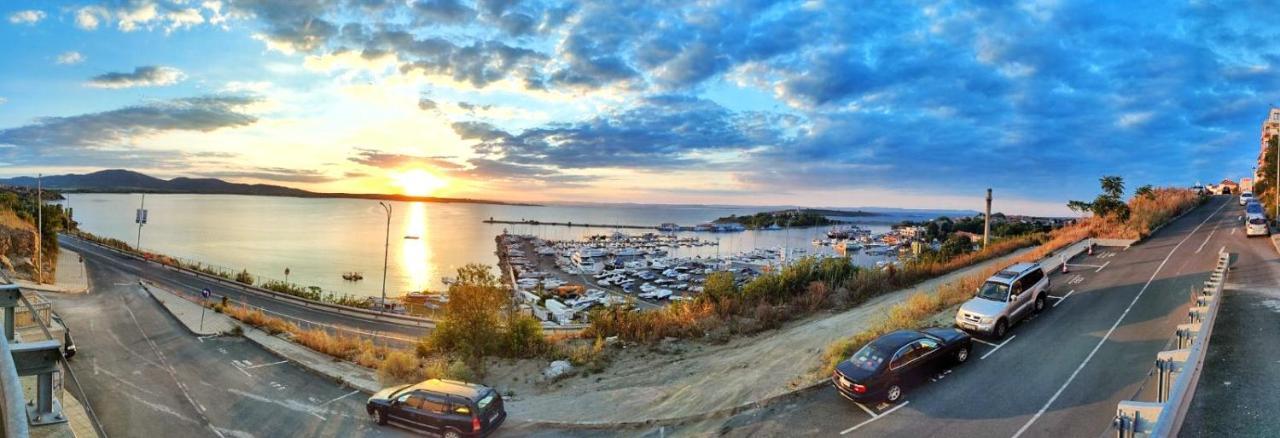 Villa Victoria - A Luxury Appartment With Icredible Seaview Созополь Экстерьер фото
