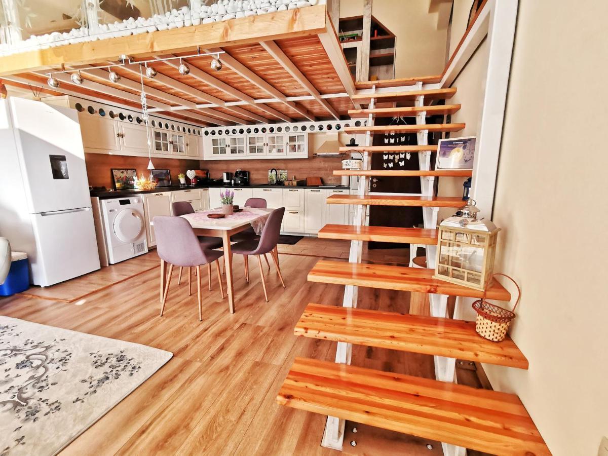 Villa Victoria - A Luxury Appartment With Icredible Seaview Созополь Экстерьер фото
